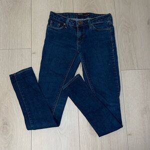 GUC BDG Skinny Blue Jean sz 27